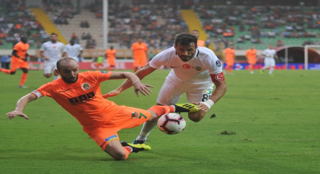 Alanyaspor Erzurum'a 4 galibiyetiyle geliyor