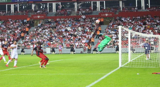 Altınordu deplasmanda fark attı: 4-1