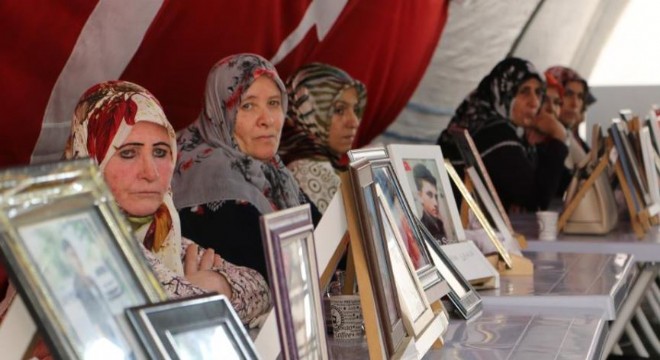 Anaların evlat nöbeti bin 121'inci gününde