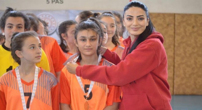 Analig'de çeyrek finalistler belli oldu