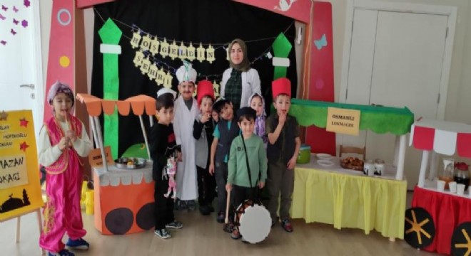 Anaokulu öğrencileri Ramazan Sokağı'nda buluştu.