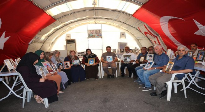 Annelerin evlat nöbeti bin 795'inci gününde