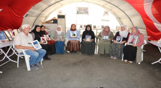 Annelerin nöbeti bin 445'incı gününde