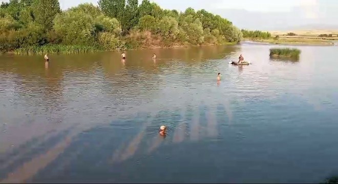 Aras'ta kaybolan üçüncü çocuğun cenazesi bulundu