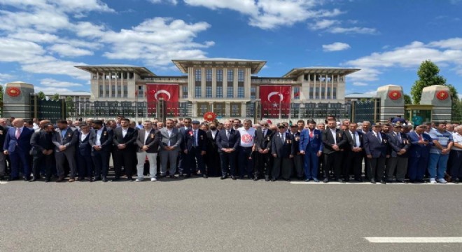 ‘Artık Kürt kardeşlerimizin yakasından düşün'