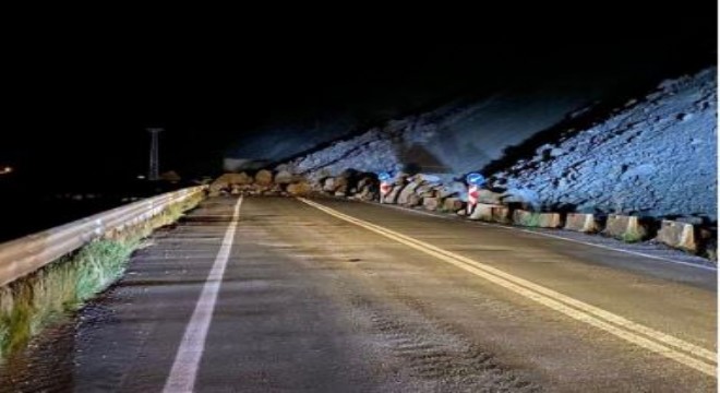 Artvin-Erzurum karayolu ulaşıma kapandı