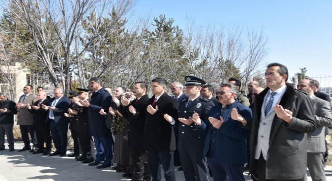 Aşkale'de Çanakkale şehitleri dualarla anıldı