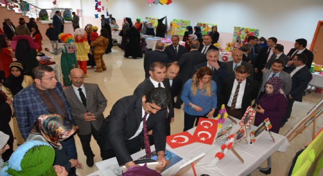 Aşkale'de Çocuk Gelişim ve Eğitimi yıl sonu sergisi