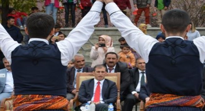 Aşkale'de Cumhuriyet Bayramı coşkusu