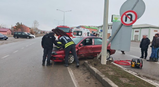 Aşkale'de facianın eşiğinden dönüldü: 2 yaralı