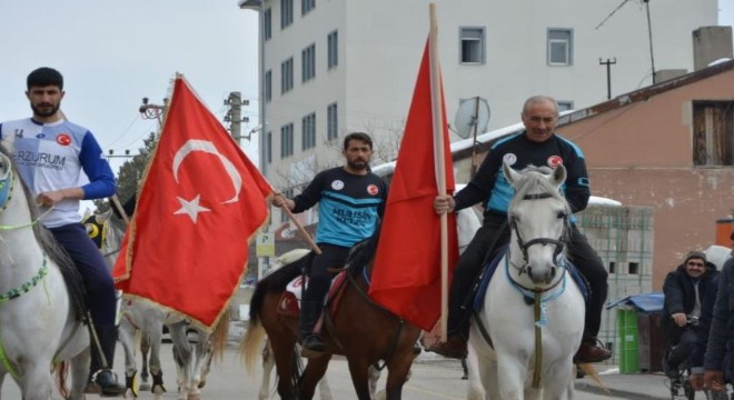 Aşkale'de kar üstünde cirit nefes kesti