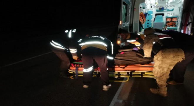Aşkale'de trafik kazası: 1 ölü, 1 yaralı