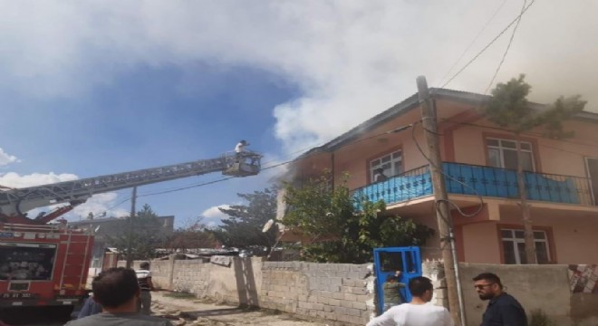 Aşkale'de yangın