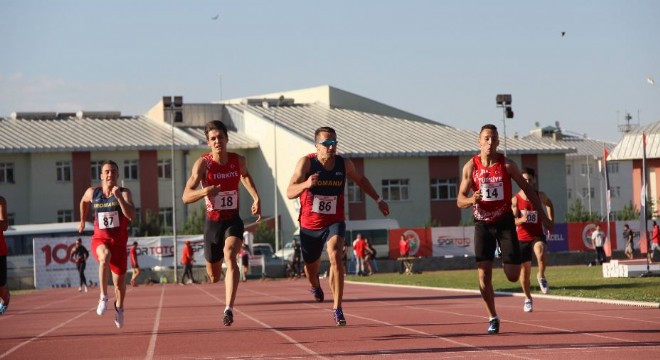 Atletizmin nabzı Erzurum'da atıyor