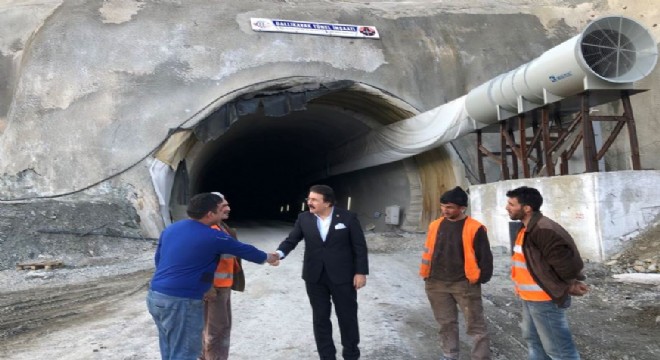 Aydemir: “Erzurum ulaşımda altın çağını yaşıyor”