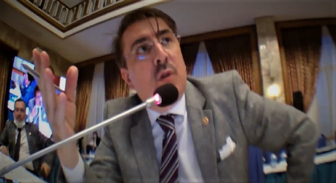 Aydemir'den muhalefete: ‘Siyahta ısrar niye? ‘