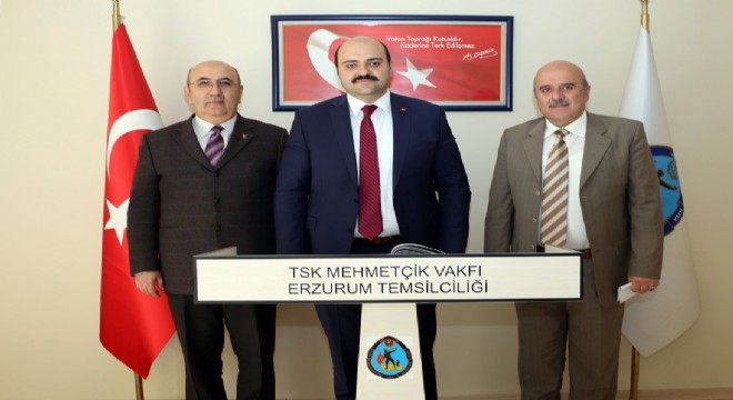 Aziziye Mehmetçik için tek yürek