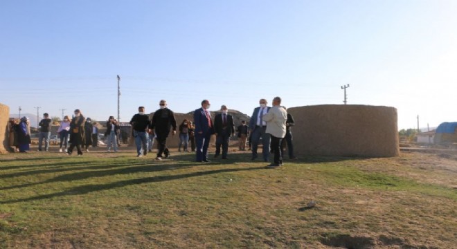 Aziziye'de Deneysel Arkeoloji Köyü Projesi