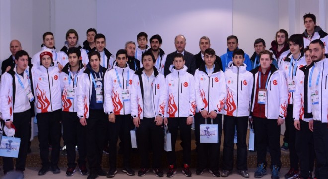 Azizoğlu'ndan milli sporculara moral destek