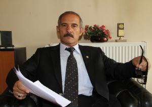 Üç buçuk soysuza pabuç bırakmayalım'