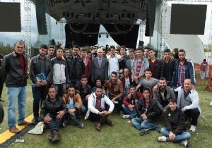 Bilimsel strese, şenlikli çözüm