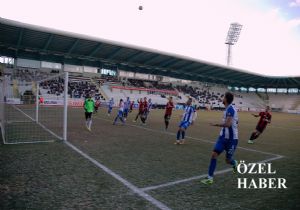 Büyükşehir BS iç sahada lider