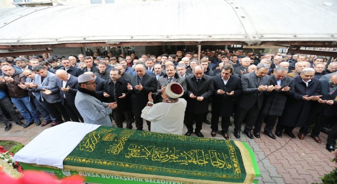 Babasını doğum gününde son yolculuğuna uğurladı