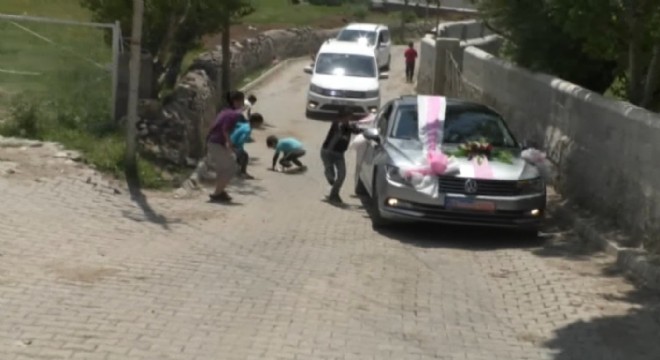 Bahşiş için canlarını hiçe sayıyorlar