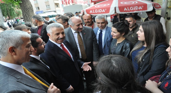 Bakan Arslan'a coşkulu karşılama