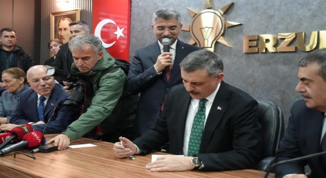 Bakan Çiftçi AK Parti üyesi oldu