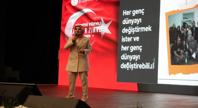 Bakan Göktaş gençlere seslendi