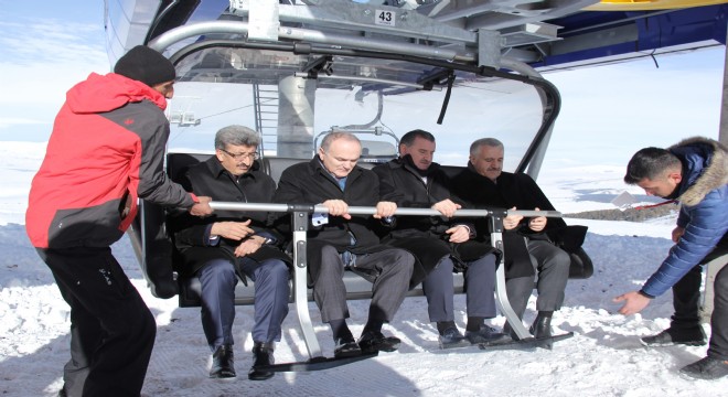 Bakanlar atlı kızaklarla karşılandı