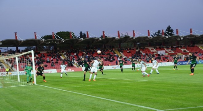 Balıkesir Denizli'yi eli boş gönderdi: 2-1