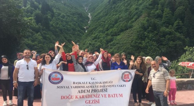 Başkaleli kadınlar Erzurum'daydı