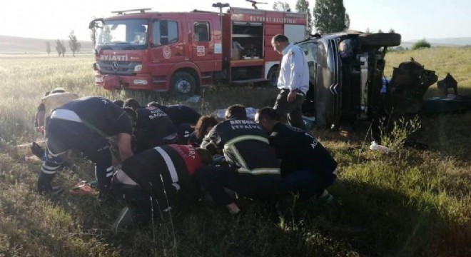 Bayburt yolunda trafik kazası: 6 yaralı