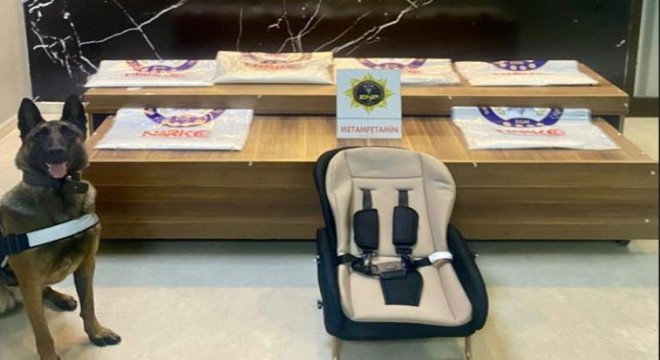 Bebek arabasından uyuşturucu çıktı