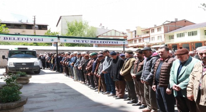 Beşkaynak, Muhtar Özcan'ı dualarla uğurladı