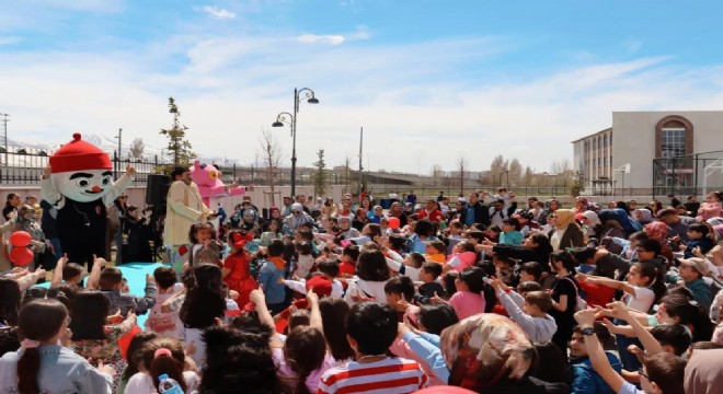 Bilim Erzurum'da Milli coşku yaşandı