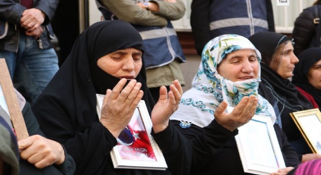 Bir aile daha evlat nöbetinde