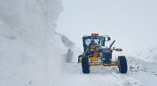 Bir yanda mücadele diğer yanda eğlence