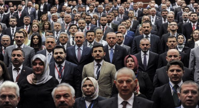 ‘Biz bu milletin efendisi değil hizmetkarıyız'