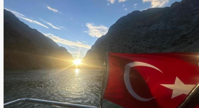 Bu manzara yılın sadece 10 günü görülebiliyor