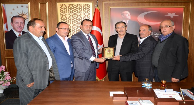 Bulutlar'dan Taksici esnafına destek