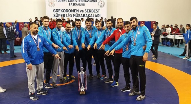 Büyükşehir Güreş'te Türkiye 3'üncüsü oldu