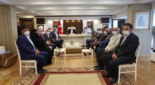 Büyükşehir'de AK gündem