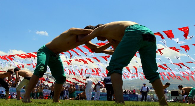 Büyükşehir'den Güreş Şöleni
