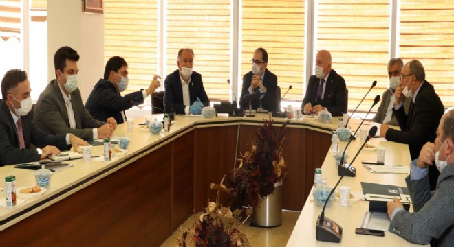 Büyükşehir'den esnaf zirvesi