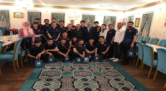 Büyükşehir'den milli takıma iftar