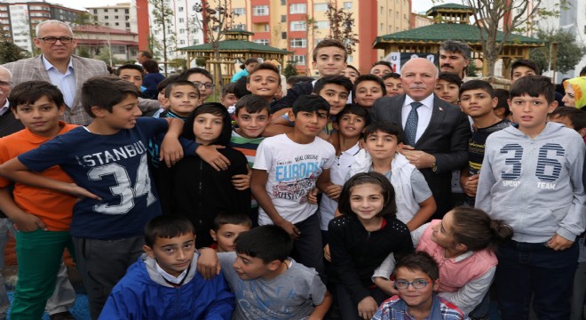 Büyükşehir'den park rekoru