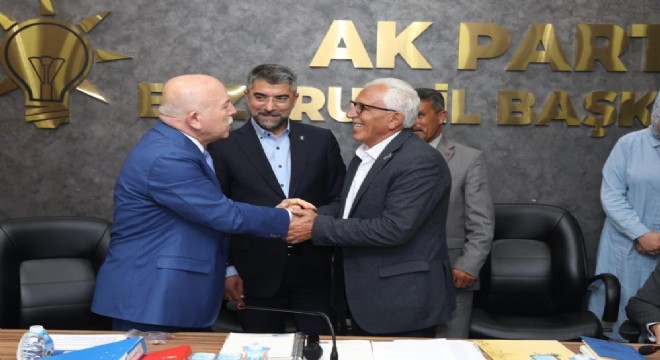 CHP'li meclis üyesi AK Parti'ye geçti